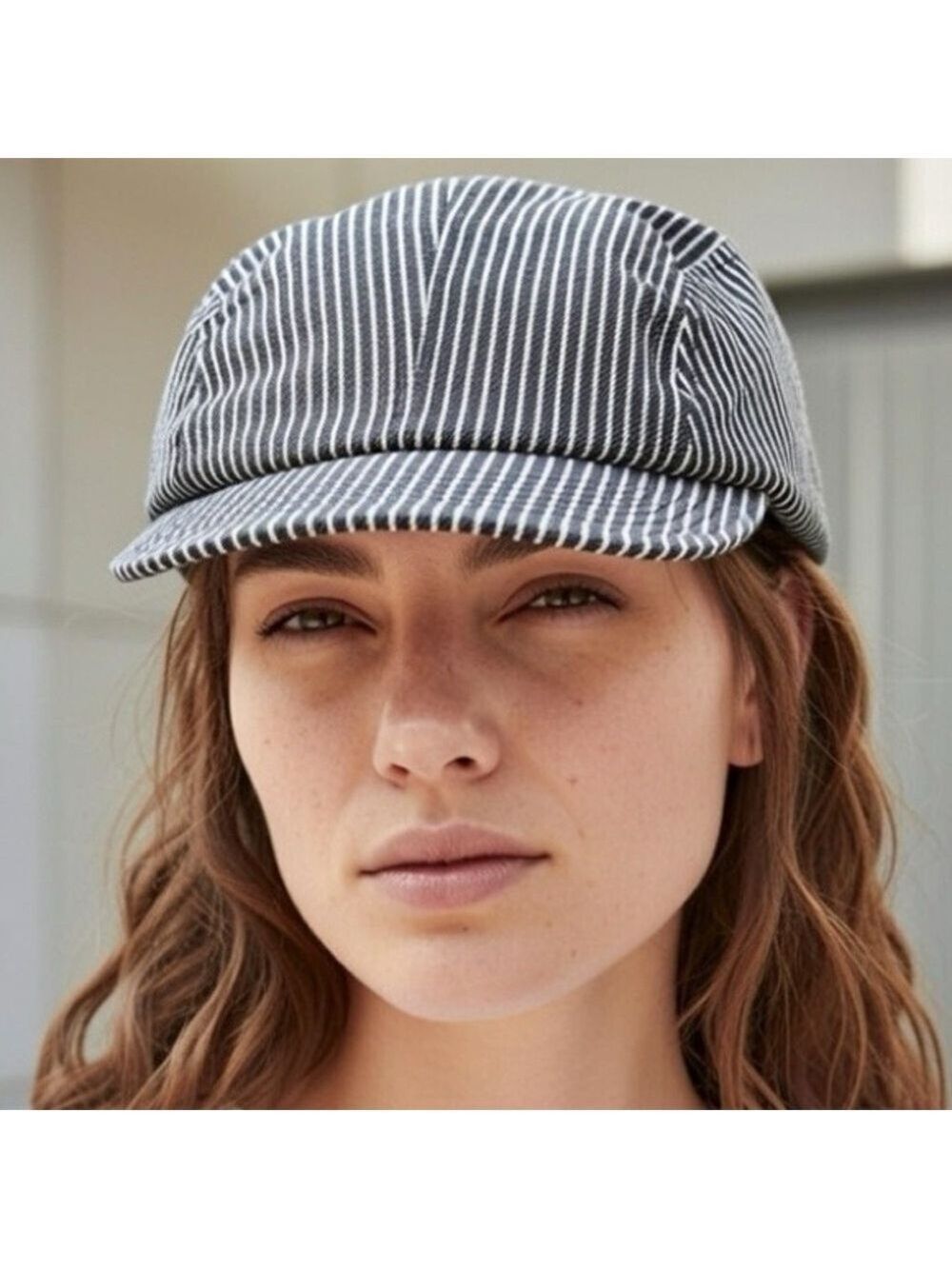 Alternative Black & White Striped Cotton Newsboy Cap
